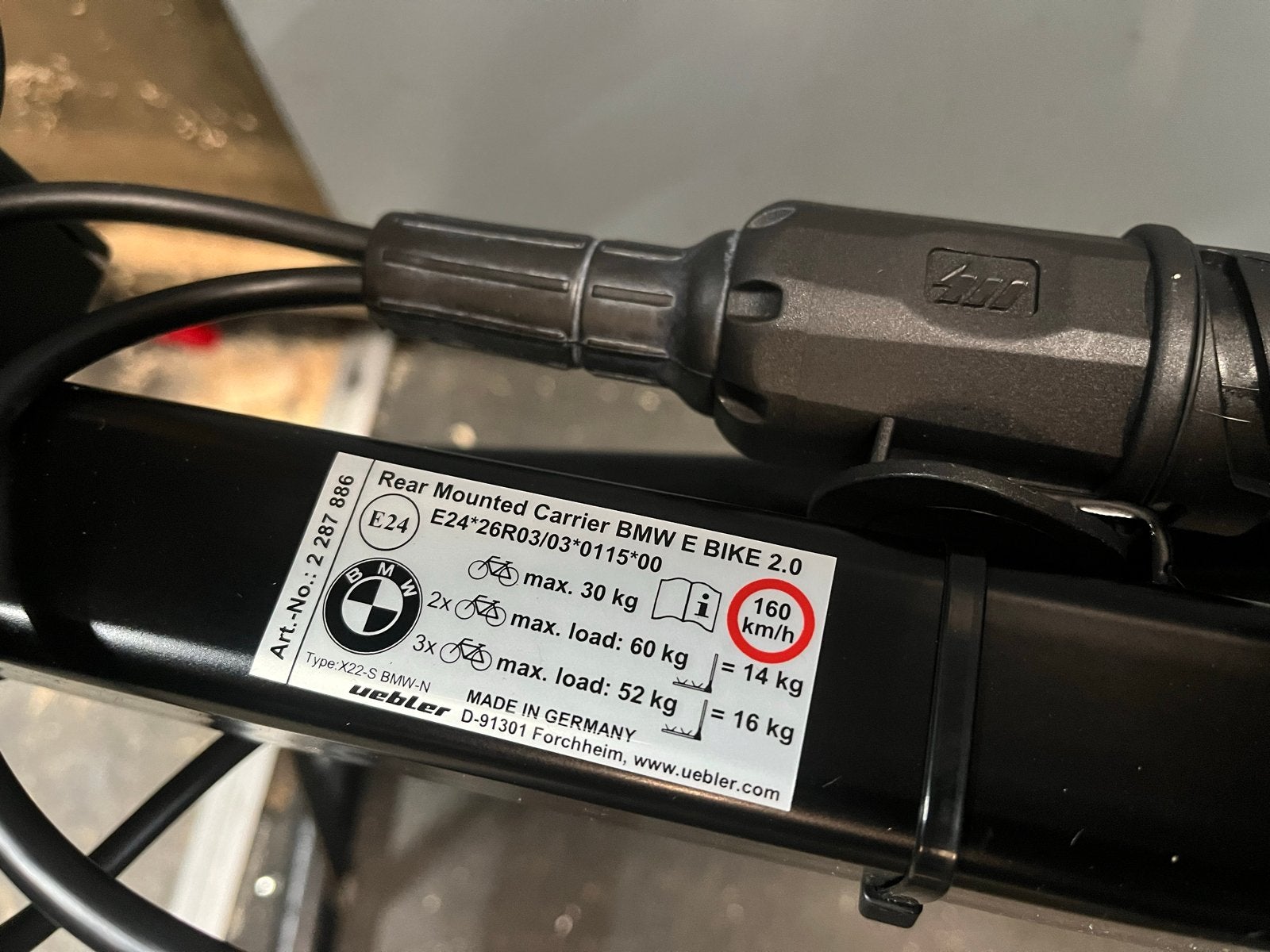 Uebler X21S Fietsendrager met BMW Logo - Nieuwstaat, Auto diversen, Nieuw, Ophalen of Verzenden, 2 fietsen, Trekhaakdrager