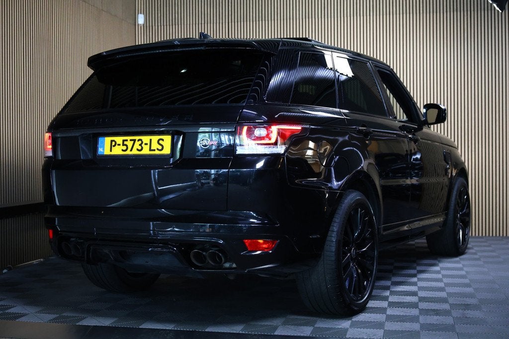 Land Rover Range Rover Sport 5.0 V8 Supercharged SVR Carbon, Auto's, Land Rover, Automaat, Lichtsensor, 3000 kg, Zwart