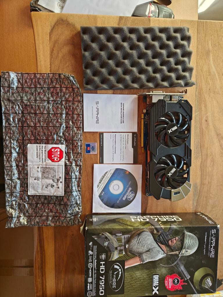 AMD Radeon HD7950 3GB GDDR5 384bit bus., Computers en Software, Videokaarten, Ophalen of Verzenden, GDDR5, PCI-Express 3