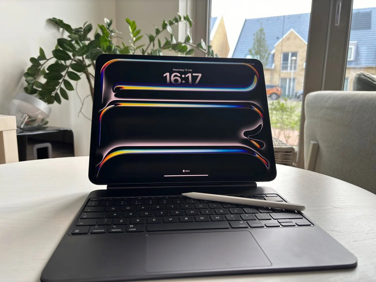 Apple iPad Pro 12.9" (5e gen) + Magic Keyboard + Pencil Pro