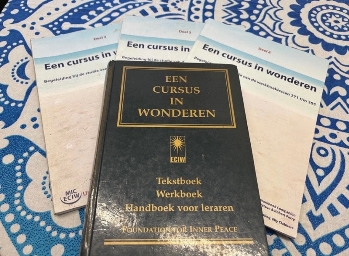 Een Cursus in Wonderen - Complete Set met Begeleiding, Boeken, Ophalen of Verzenden, Gelezen, Spiritualiteit algemeen, Achtergrond en Informatie