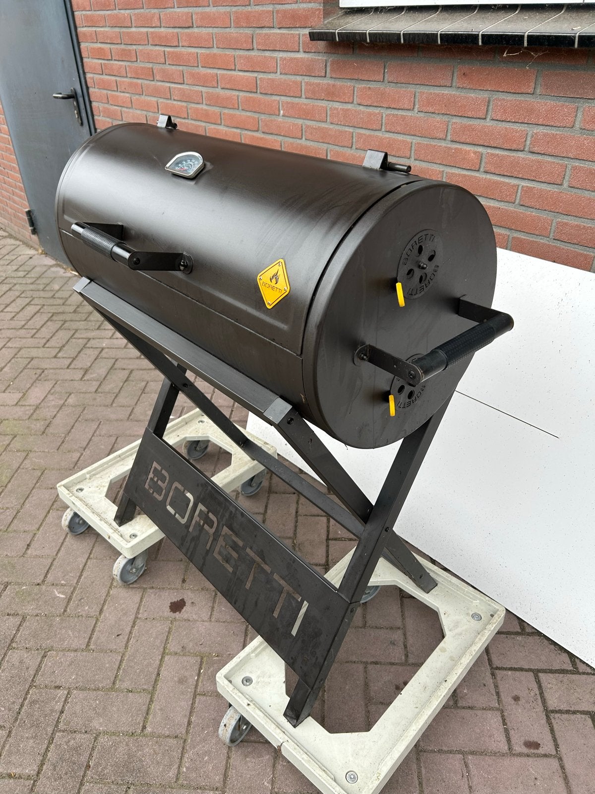 Boretti houtskool BBQ - Robuust en klaar voor gebruik, Ophalen, Gebruikt
