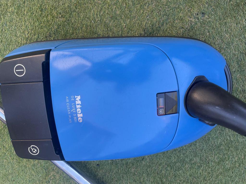 Goedwerkende Miele de luxe stofzuiger +4extra stofzakken, Ophalen, Zo goed als nieuw