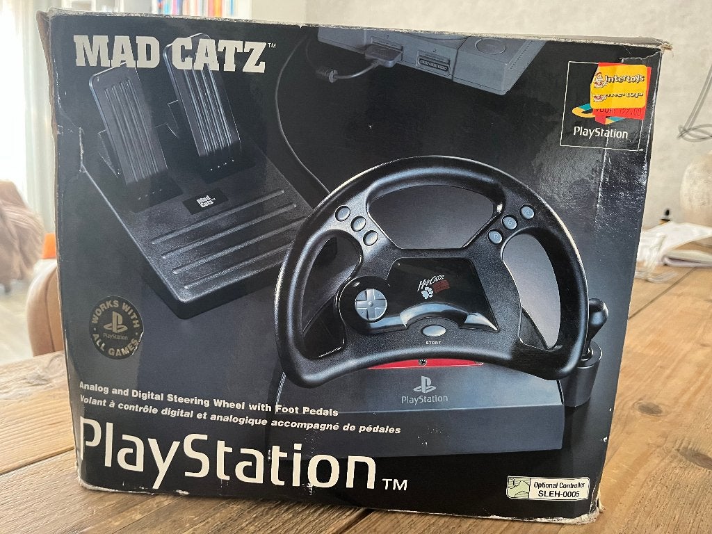 Mad Catz PlayStation 1 stuur met pedalen SLEH-0005 in doos, Spelcomputers en Games, Ophalen of Verzenden, Gebruikt, Stuur of Pedalen