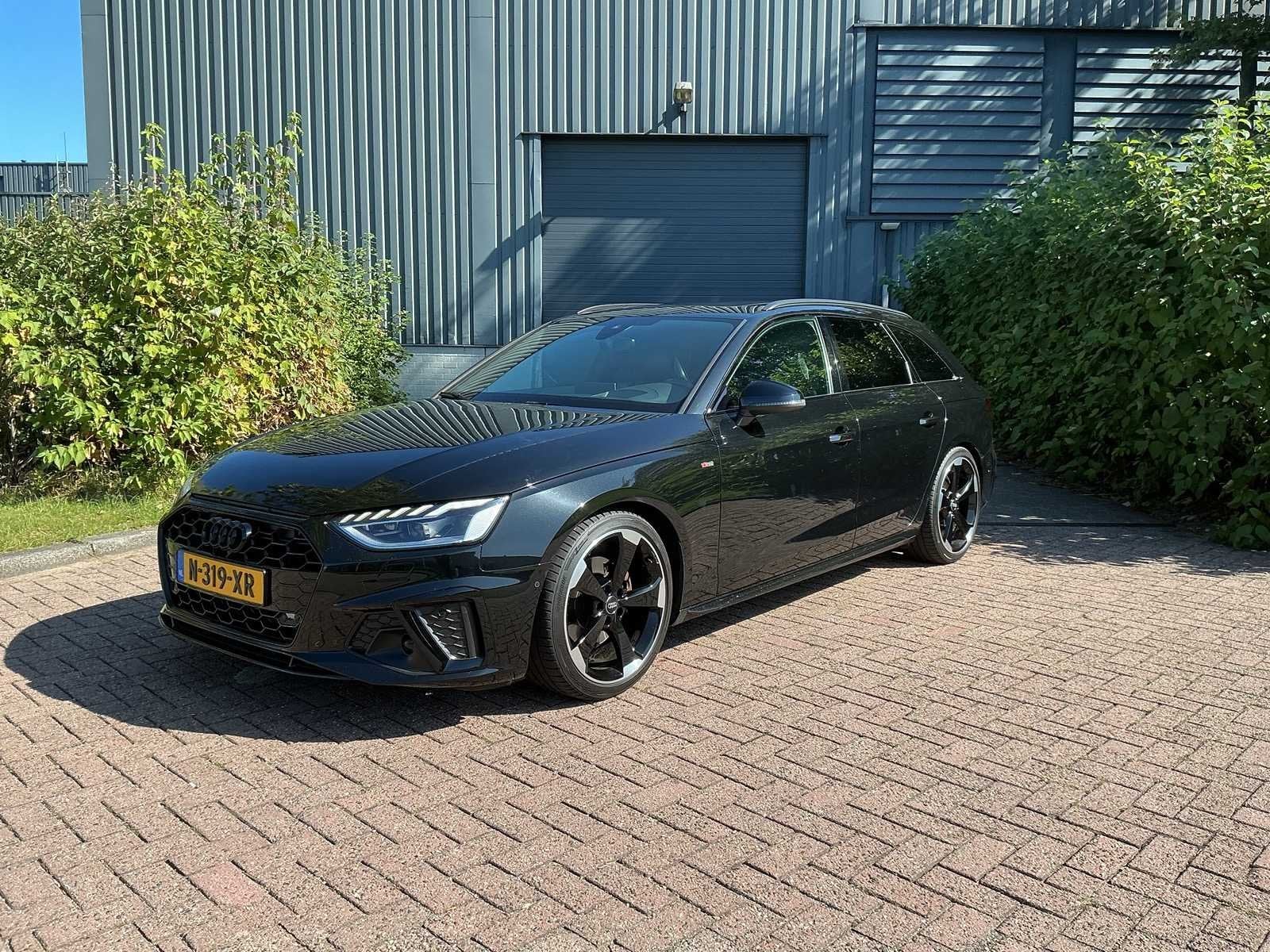 Audi - A4 Avant - 35 TFSI Launch edition Sport - Car - 2020, Auto's, Gebruikt, Euro 6, 4 cilinders, A4