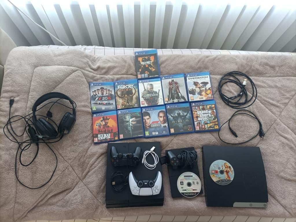 PS 4 + PS3 slim + PS 2 slim + Veel populaire PS-games., Spelcomputers en Games, Spelcomputers | Sony PlayStation 3, Ophalen of Verzenden