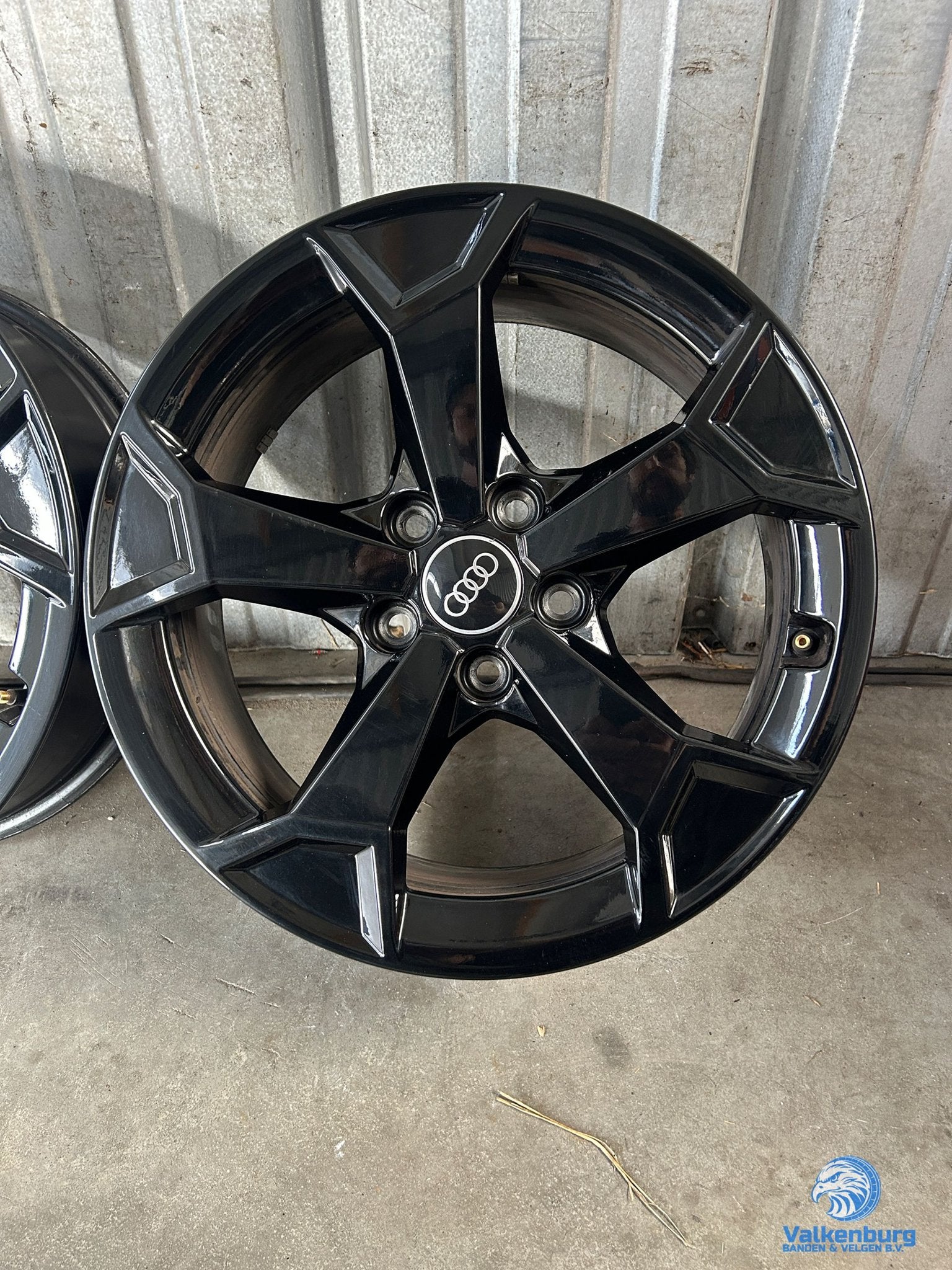 Originele Audi A3 Q2 Q3 17 inch zwarte velgen 5x112, Gebruikt, Velg(en), -, -