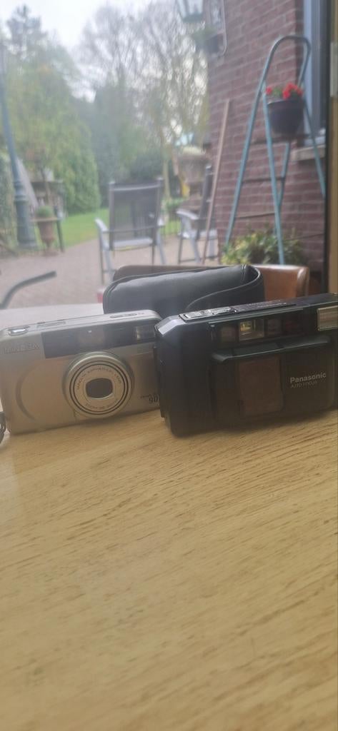 Minolta Riva Zoom 90 en Panasonic analoge camera's, Audio, Tv en Foto, Fotocamera's Analoog, Ophalen of Verzenden