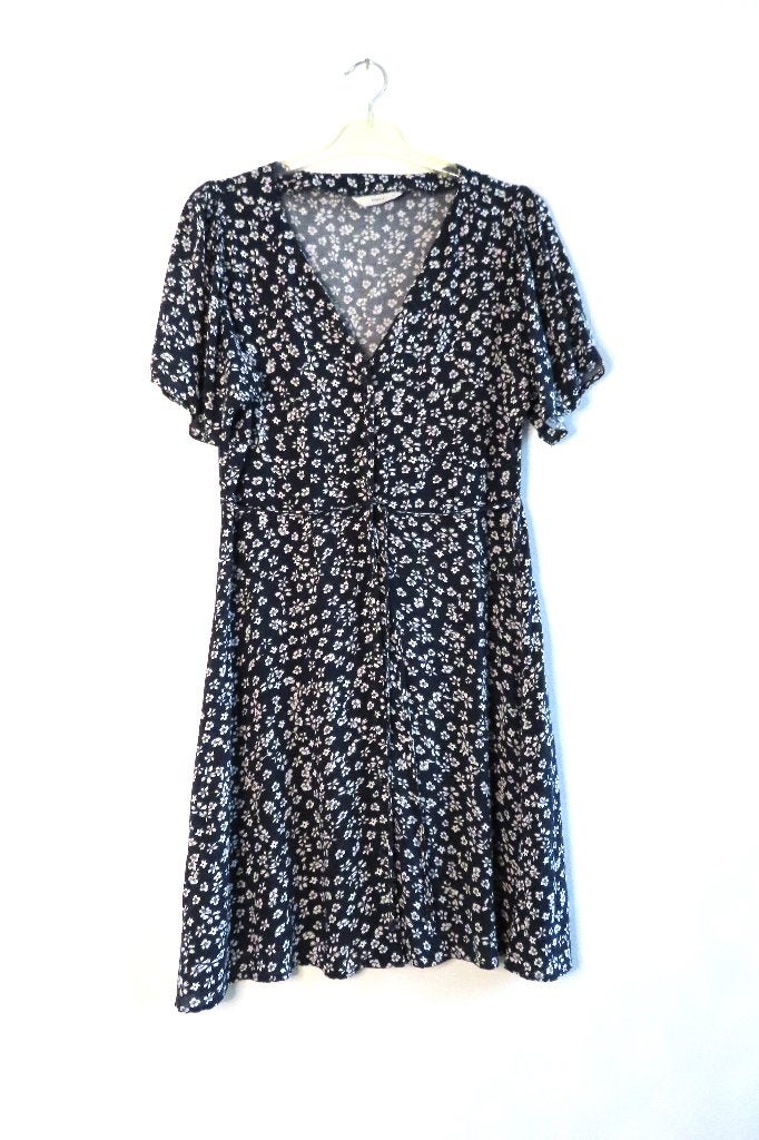 Bloemenjurk Donkerblauw Wit Pigalle mt M (W08), Kleding | Dames, Maat 38/40 (M), Blauw, Pigalle, Ophalen of Verzenden
