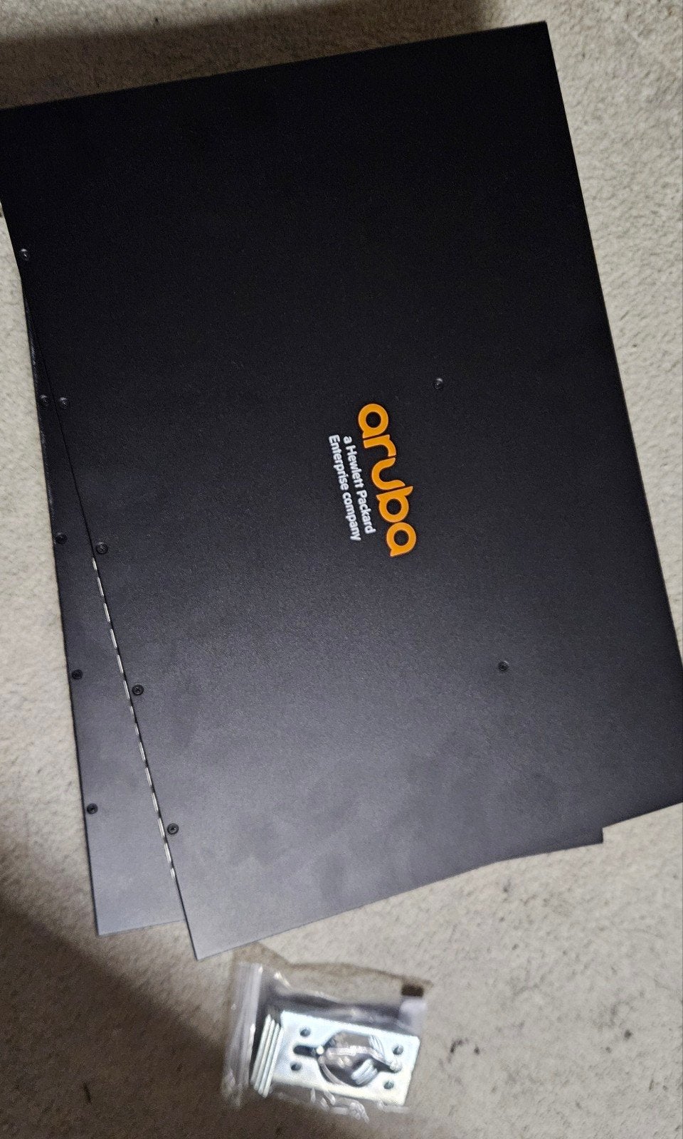 Aruba 2930F-24G-POE+4SFP Switch (JL261A), Ophalen, Gebruikt