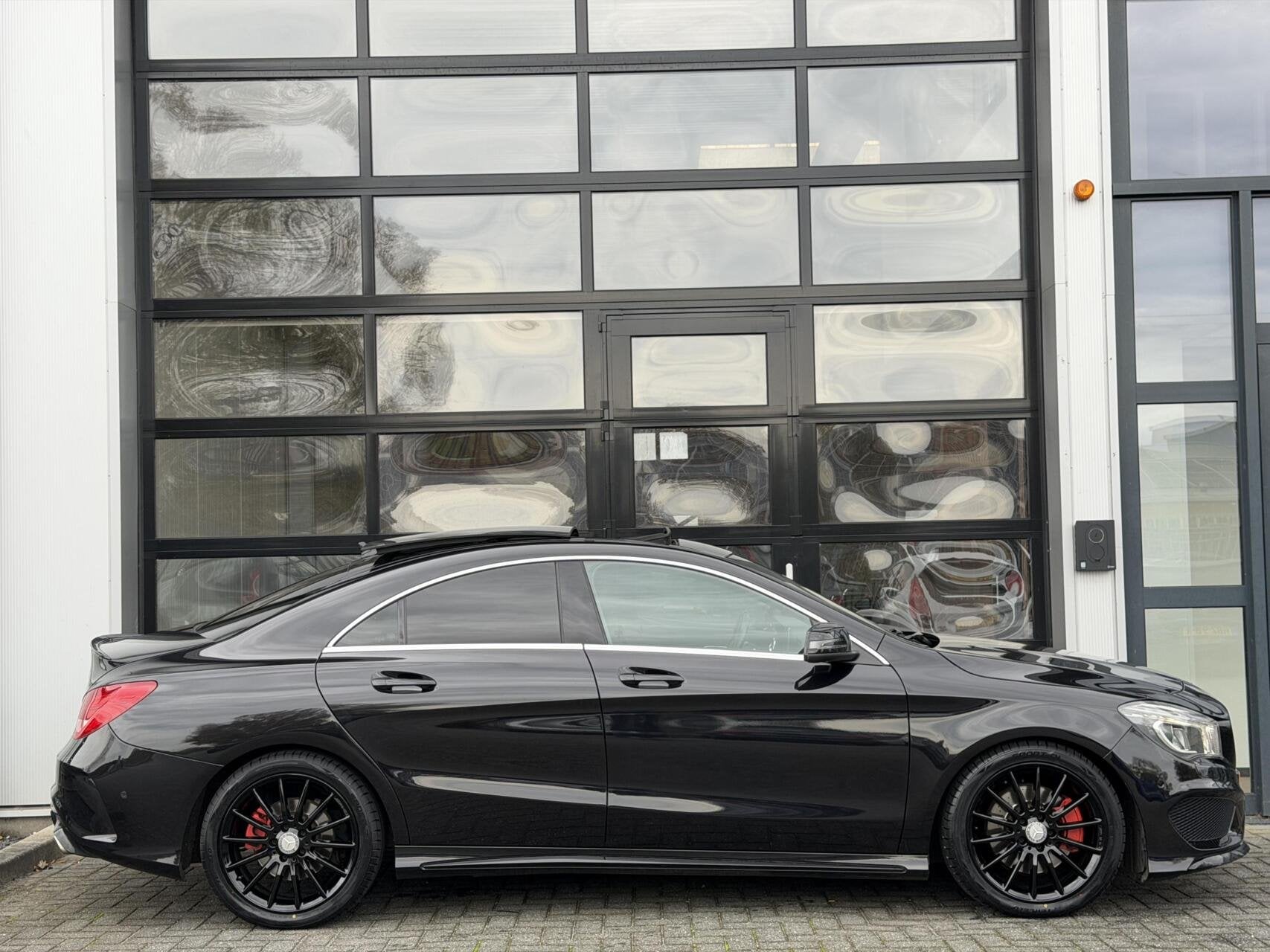 Mercedes-Benz CLA-klasse 250 Edition 1 / 45 AMG Ed / PANO, Auto's, CLA, 1380 kg, Gebruikt, 4 cilinders