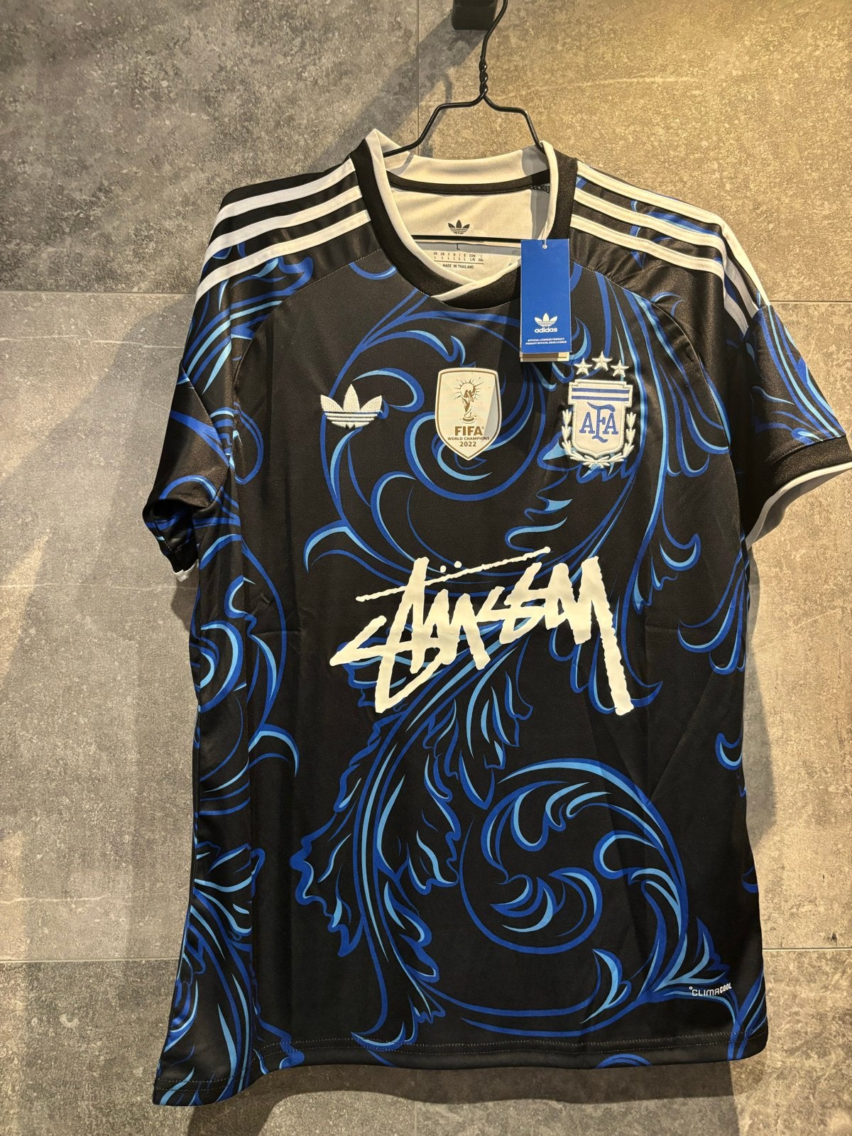 Adidas Argentinië special edition shirt maat L, Maat 52/54 (L), Nieuw, Voetbal, Verzenden