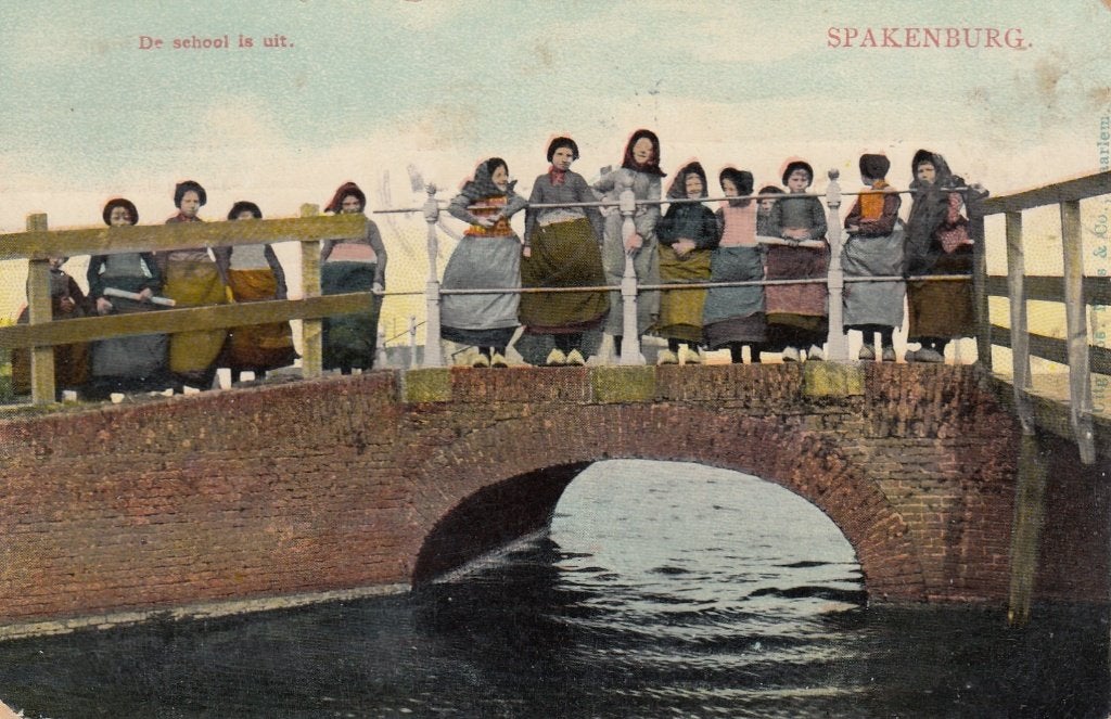 Spakenburg - De School is uit 1911, Verzenden, Voor 1920, Gelopen, Utrecht