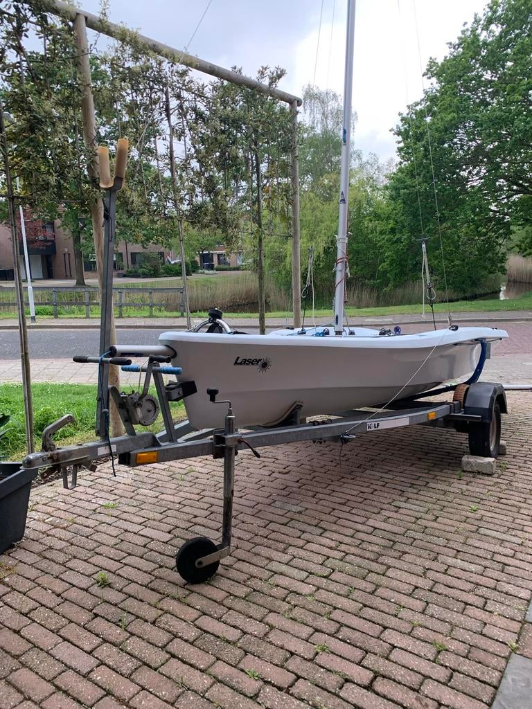Laser Vago zeilboot met Trailer, Ophalen, Geen motor, Gebruikt, Overige brandstoffen