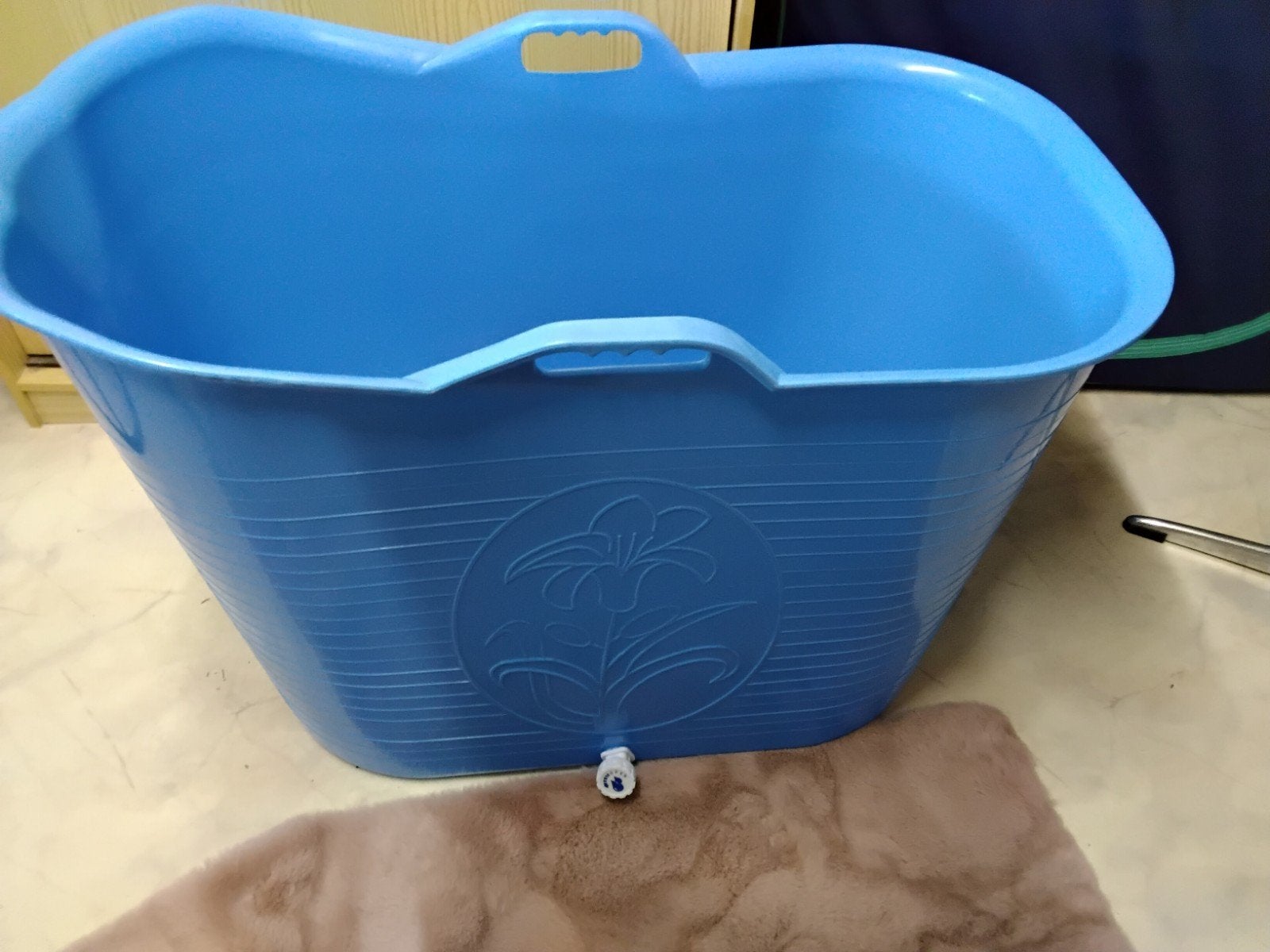 Bath Bucket met afvoer en zeepbakje, Huis en Inrichting, Ophalen, Zo goed als nieuw