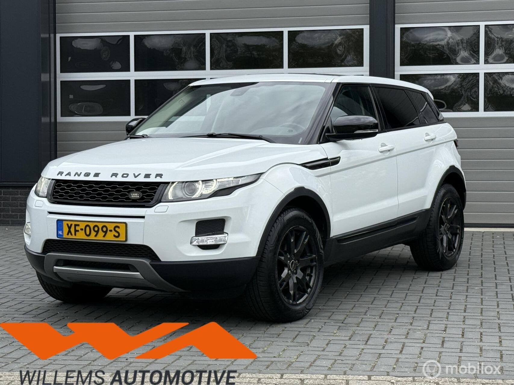 Land Rover Range Rover Evoque 2.0 Si 4WD Dynamic, Auto's, Automaat, Euro 5, 1800 kg, 4 cilinders