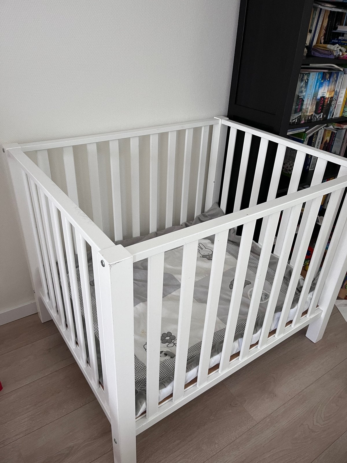 Mooie witte box, Kinderen en Baby's, Boxen, Ophalen, Gebruikt, Boxkleed