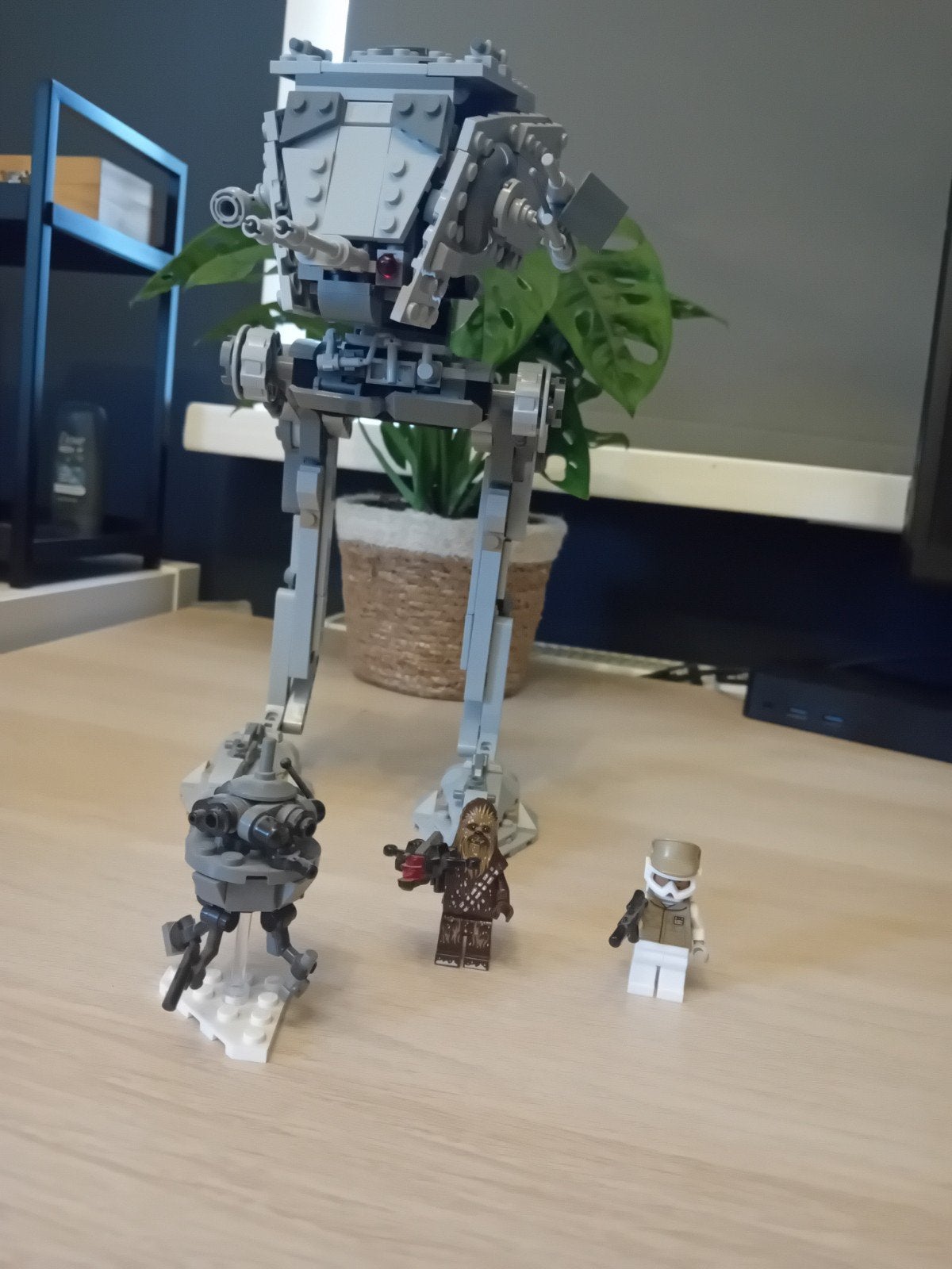LEGO Star Wars AT ST, Ophalen of Verzenden, Zo goed als nieuw, Actiefiguurtje