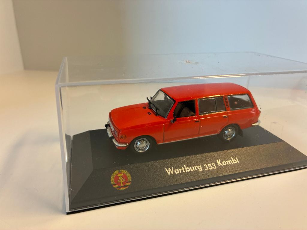 27436: Wartburg 353 Kombi - Atlas 1:43, Auto, Ophalen of Verzenden, Zo goed als nieuw, Bachsatztstr. 54 D 72131 Ofterdingen, Germany