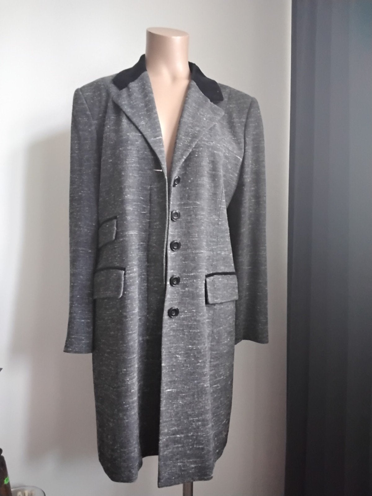 Tuzzi Dames Jas Maat 40 - Grijs met Zwarte Details, Kleding | Dames, Maat 38/40 (M), Tuzzi, Ophalen of Verzenden, Zo goed als nieuw