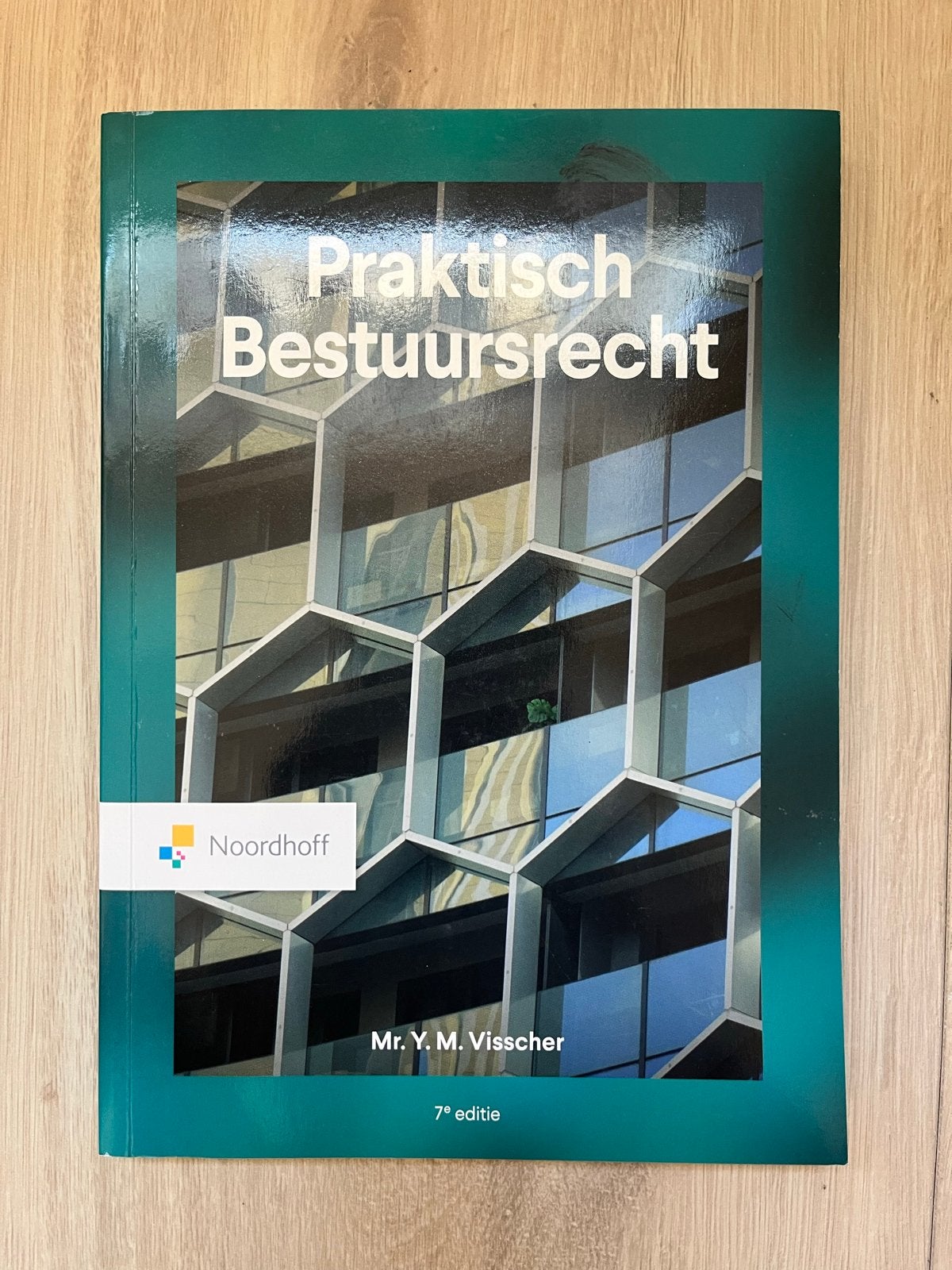 Praktisch Bestuursrecht - Mr. Y.M. Visscher (7e editie), Boeken, Ophalen, Gamma, Zo goed als nieuw, HBO