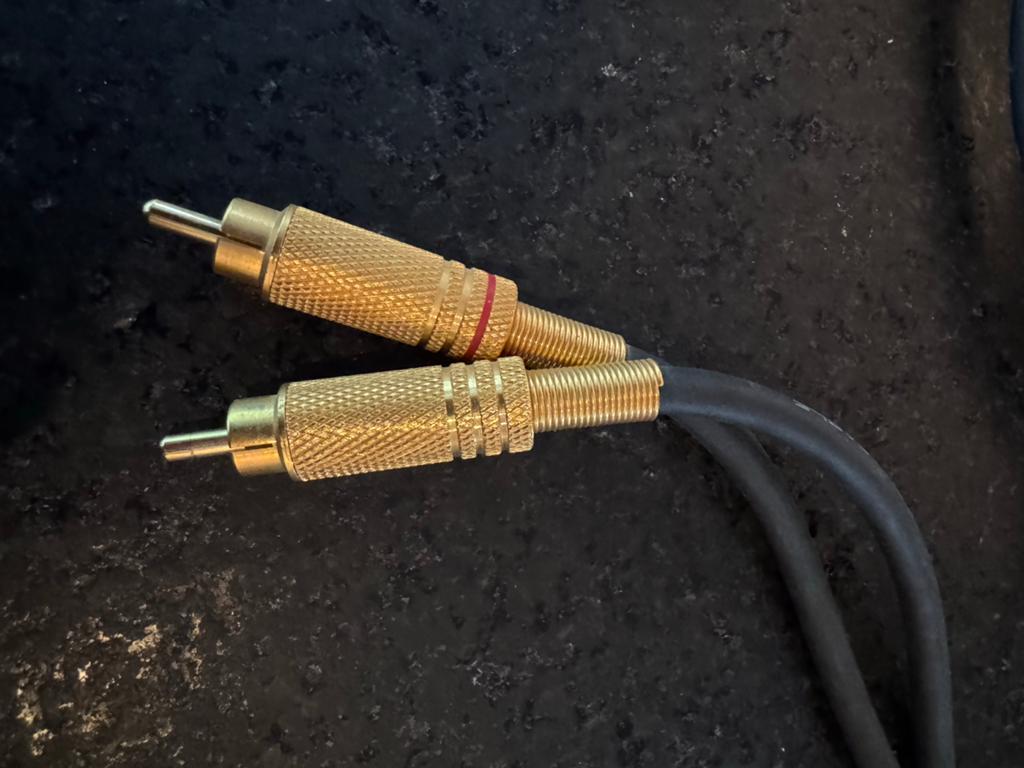 RCA Interlink Kabels - 4x 70cm, 2x 40cm (Rood/Zwart), Ophalen of Verzenden, Gebruikt, Minder dan 2 meter, Interlink-kabel