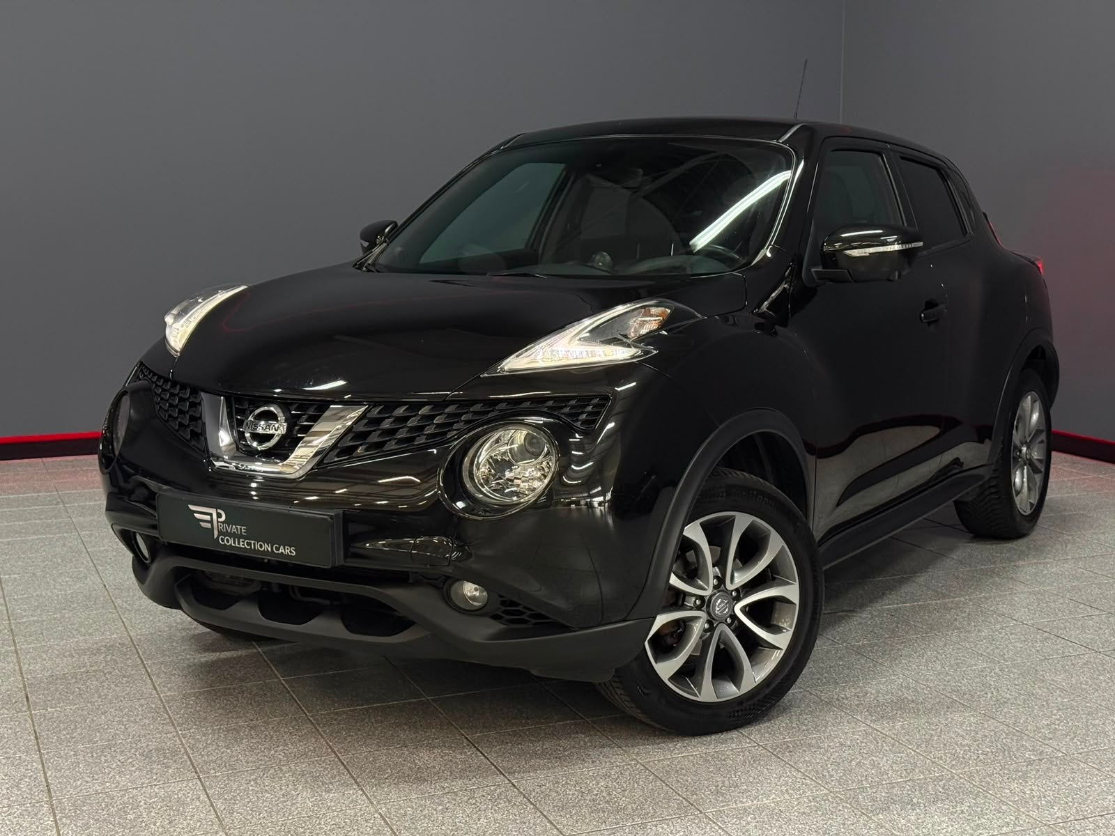 Nissan Juke 1.6 Tekna Leer Automaat 360 Camera (bj 2017), Auto's, Nissan, 4 cilinders, Zwart, Leder, Bedrijf