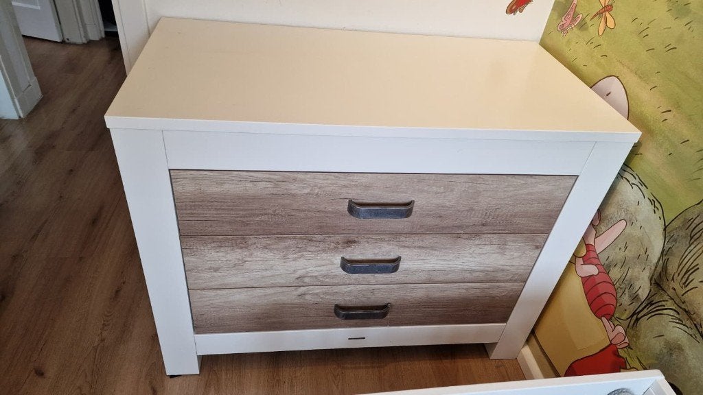 Kidsmill ledikant en commode, Ophalen, Gebruikt, Jongetje of Meisje