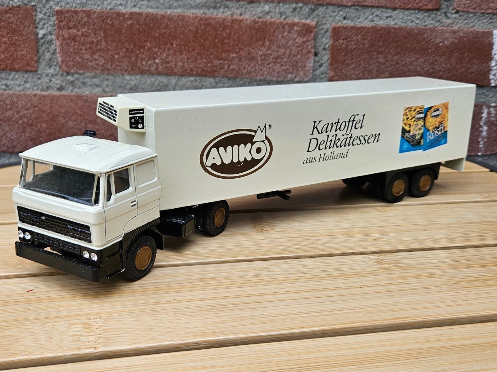 Lioncar Daf 3300 Aviko Koeloplegger 1:50 Metaal, Ophalen of Verzenden, Zo goed als nieuw, Bus of Vrachtwagen, Lion Toys