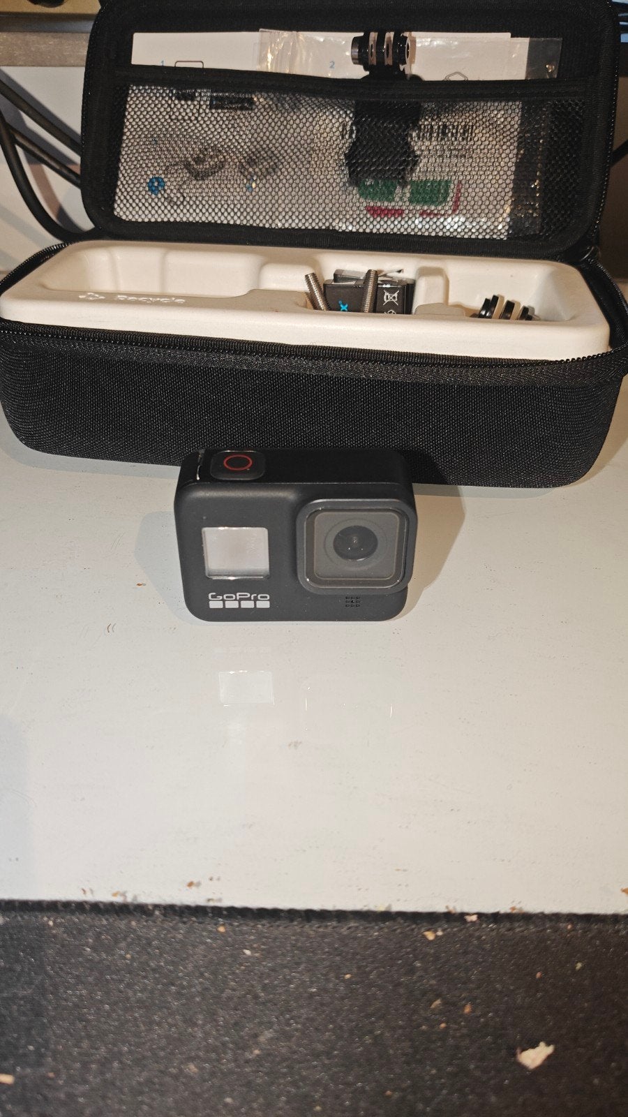 GoPro Hero 8 Black met 3 batterijen, Audio, Tv en Foto, Actiecamera's, Ophalen of Verzenden, Zo goed als nieuw, GoPro