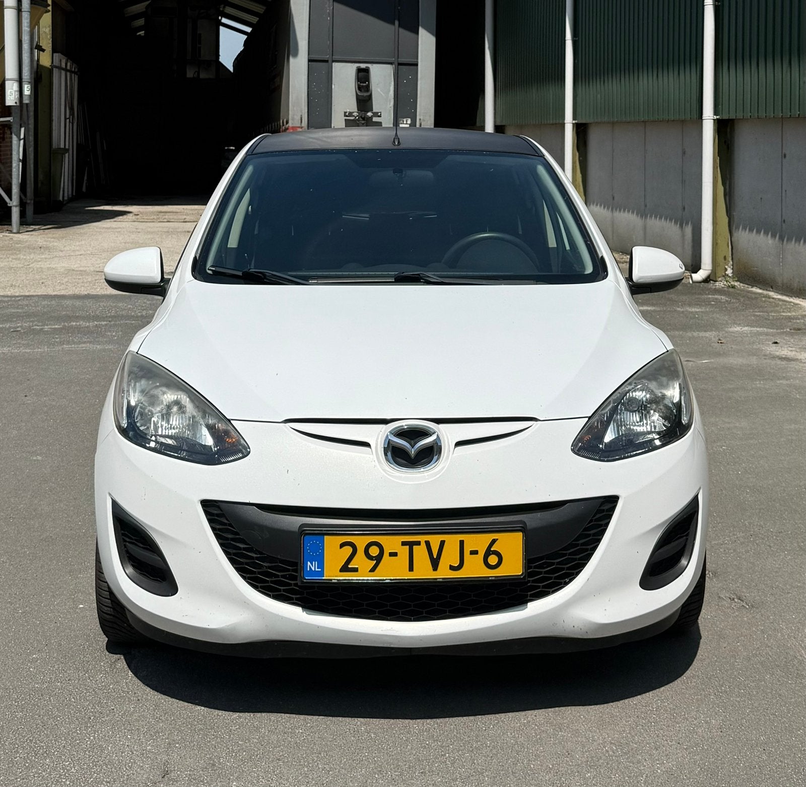 Mazda 2 1.3 Bifuel 75pk 5D 2012 Wit, Auto's, Mazda, Particulier, Airconditioning, Elektrische ramen, Radio, USB, LPG, A, Hatchback