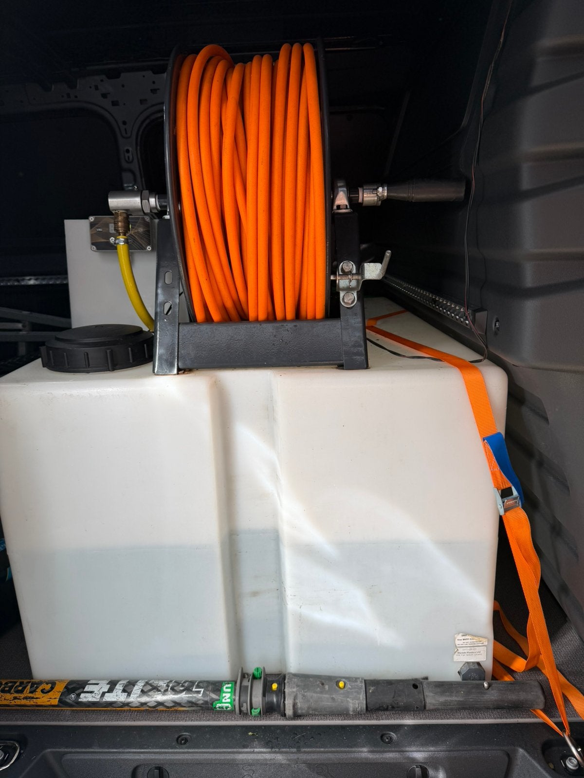 Tuckerpole 350 liter watersysteem met slanghaspel, Ophalen of Verzenden