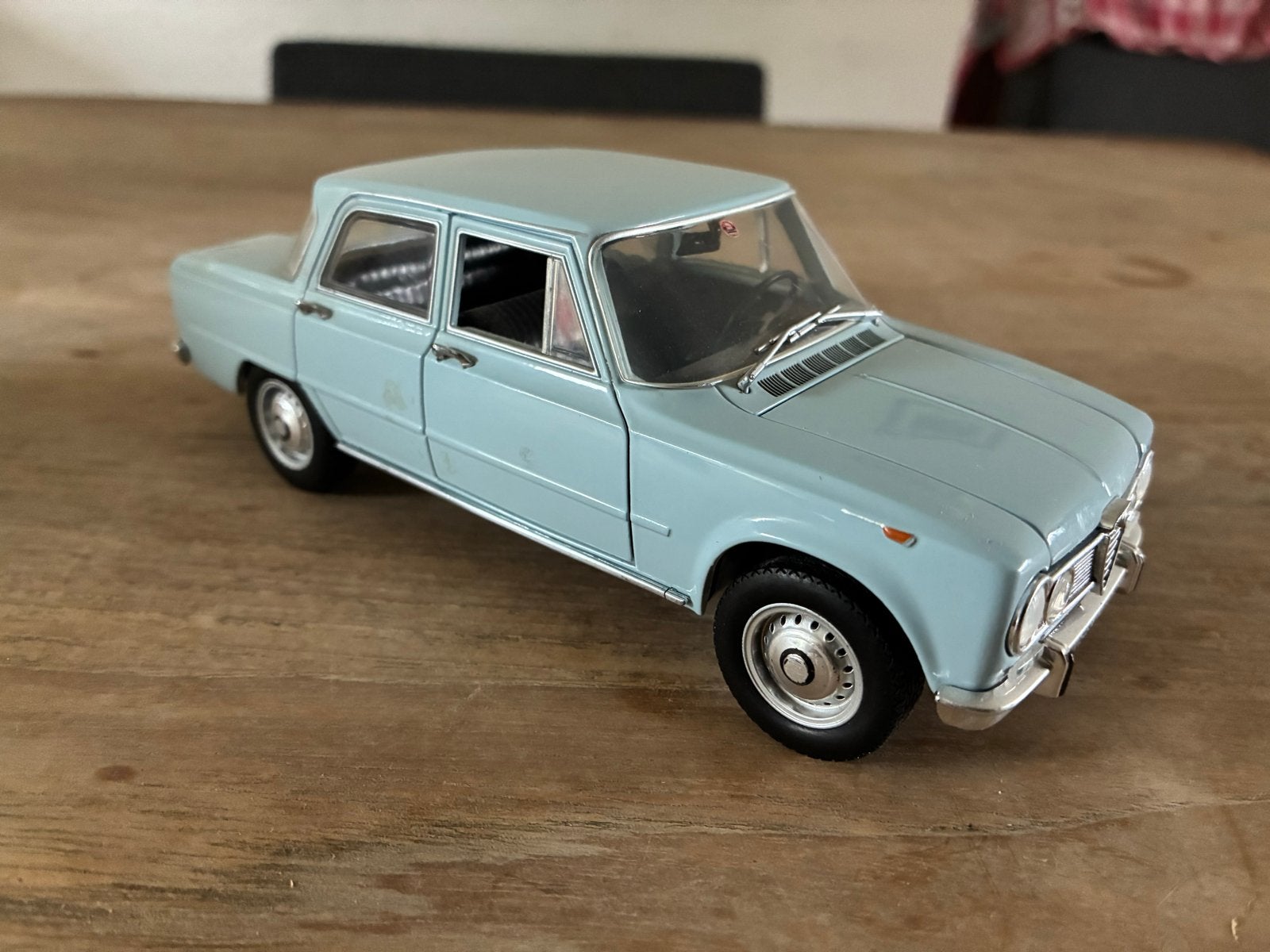 Alfa Romeo Giulia 1600 Super Schaalmodel 1:24, Hobby en Vrije tijd, Ophalen of Verzenden, Gebruikt, Auto, Overige merken