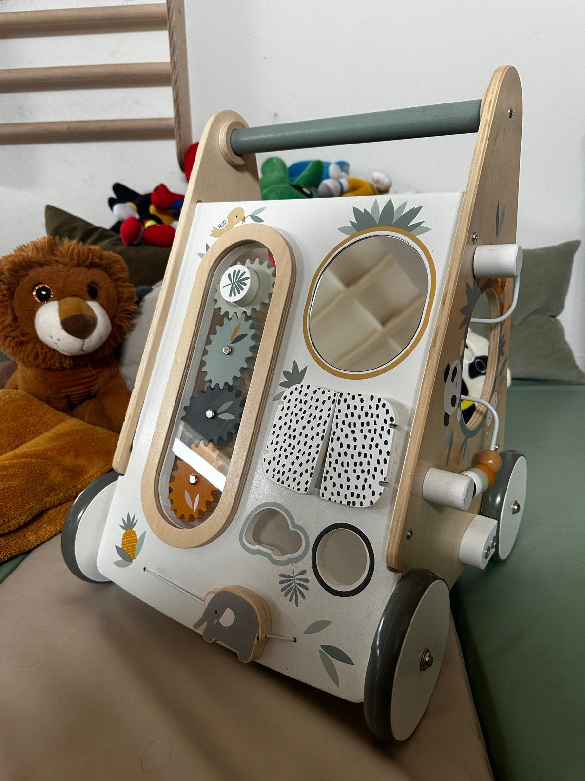 Vertbaudet Houten Loopwagen met Activiteiten, Kinderen en Baby's, Ophalen, Zo goed als nieuw, Overige typen, Met wieltjes