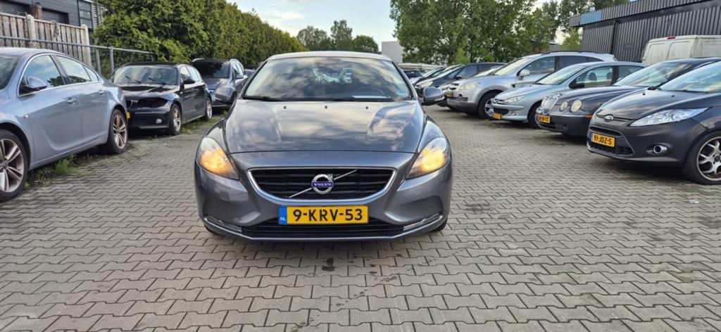 Volvo V40 1.6 D2 115PK 2013 Grijs, Voorwielaandrijving, Zwart, 4 cilinders, Bedrijf