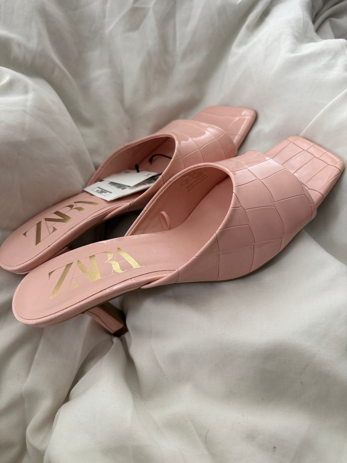 Nieuwe Roze Zara Muiltjes met Krokodillenprint Maat 41, Ophalen of Verzenden, Nieuw, Roze, Sandalen of Muiltjes