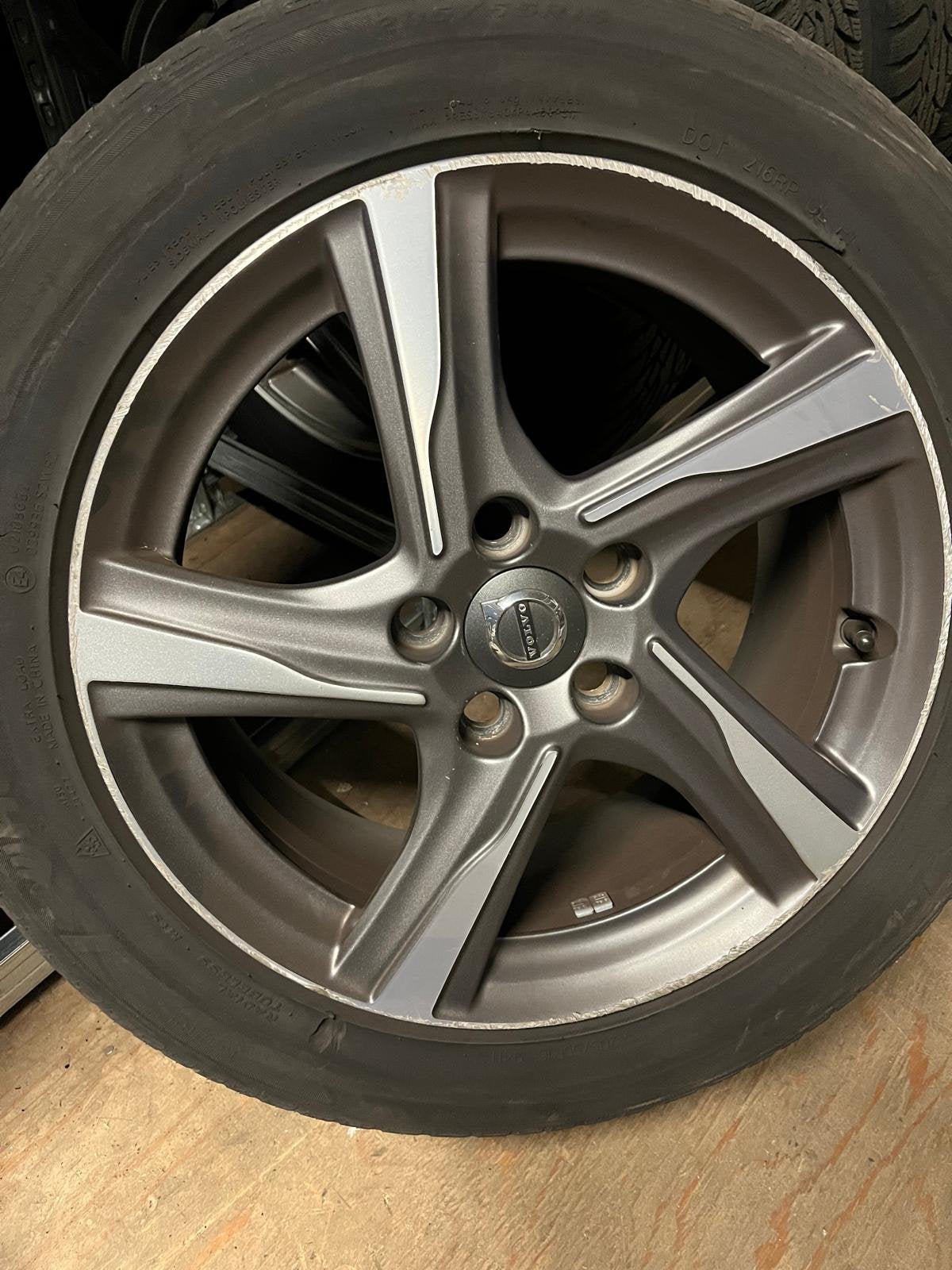 Originele Volvo R-Design 16 inch velgen – V40 / V60, Ophalen, Velg(en), 16 inch, 205 mm
