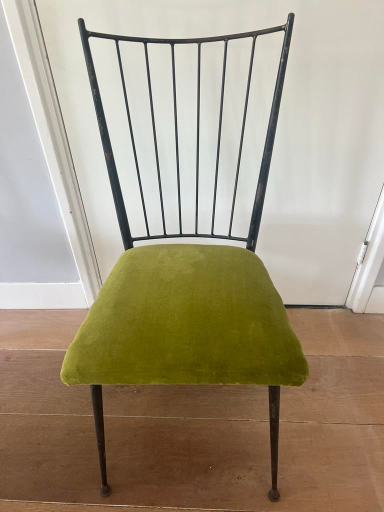 Ser van 2 ijzeren stoeltjes met olijfgroene velvet zitting, Huis en Inrichting, Stoelen, Ophalen, Gebruikt, Twee, Overige kleuren