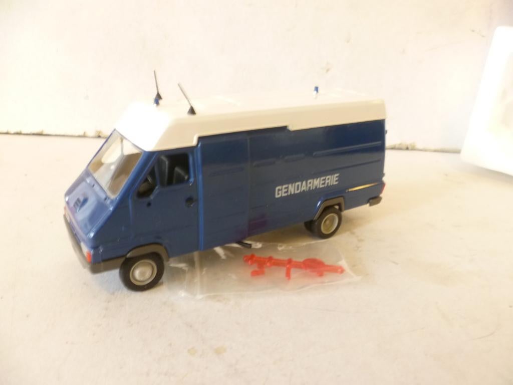 Eligor Renault Gendarmerie Politie Bus 1:43 modelauto., Hobby en Vrije tijd, Modelauto's | 1:43, Ophalen of Verzenden, Zo goed als nieuw