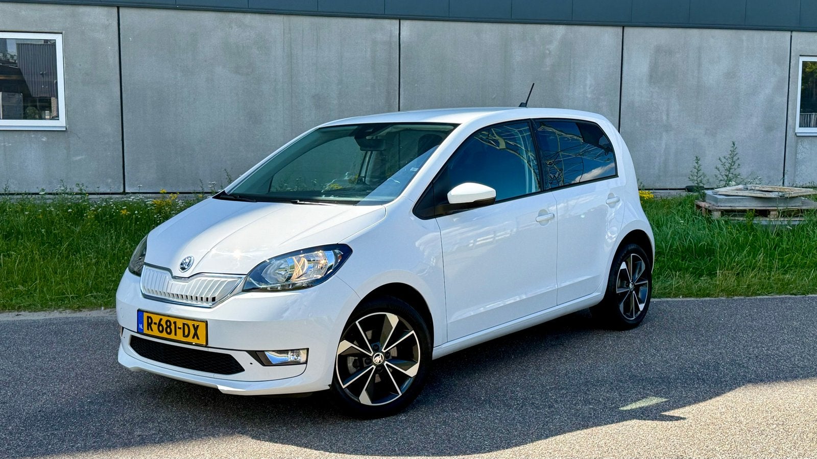 Skoda Citigo-e IV Style | 260km WLTP | climate control | NAP, Auto's, Skoda, Stof, 37 €/maand, Zwart, 4 stoelen