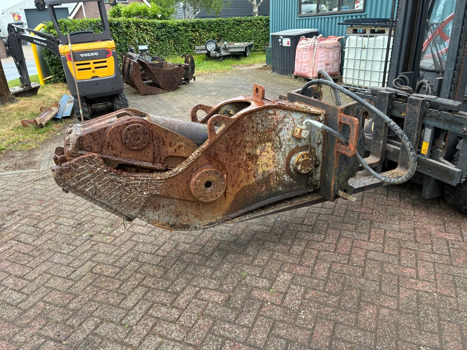 Vergruizer met werk, Ophalen