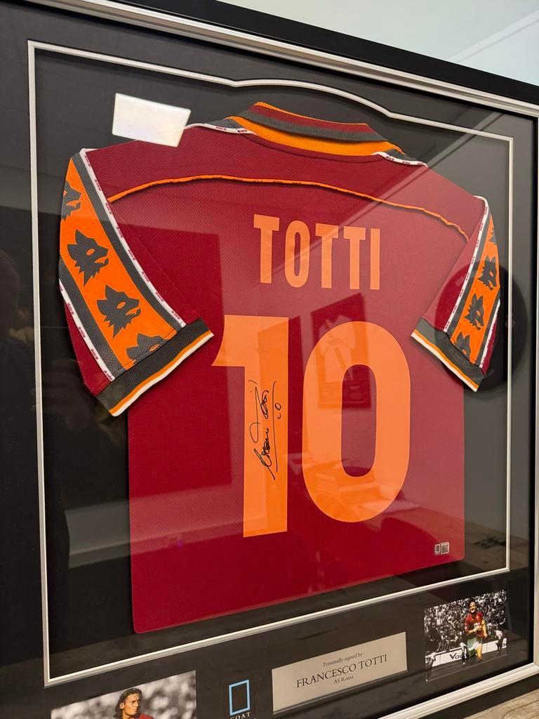 Gesigneerd Francesco Totti AS Roma Shirt - De Hand van Marad, Ophalen of Verzenden, Zo goed als nieuw, Buitenlandse clubs, Shirt
