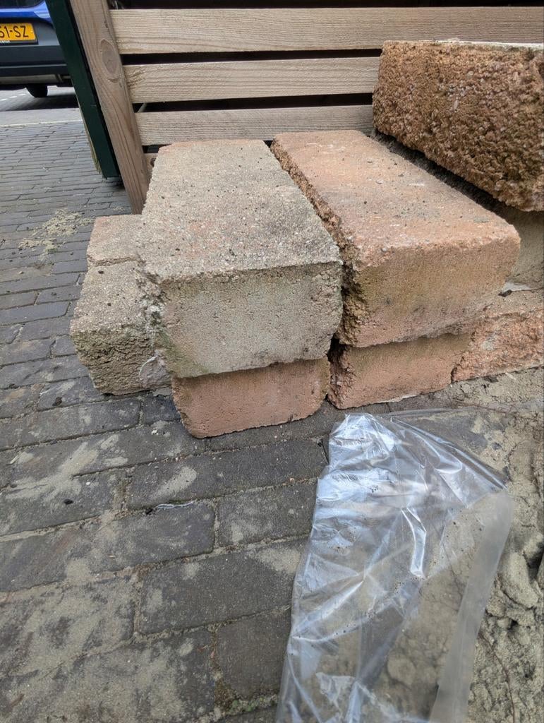 GRATIS: stapelstenen 30-40cm breed, Ophalen, Gebruikt, Overige typen, 5 tot 10 m²