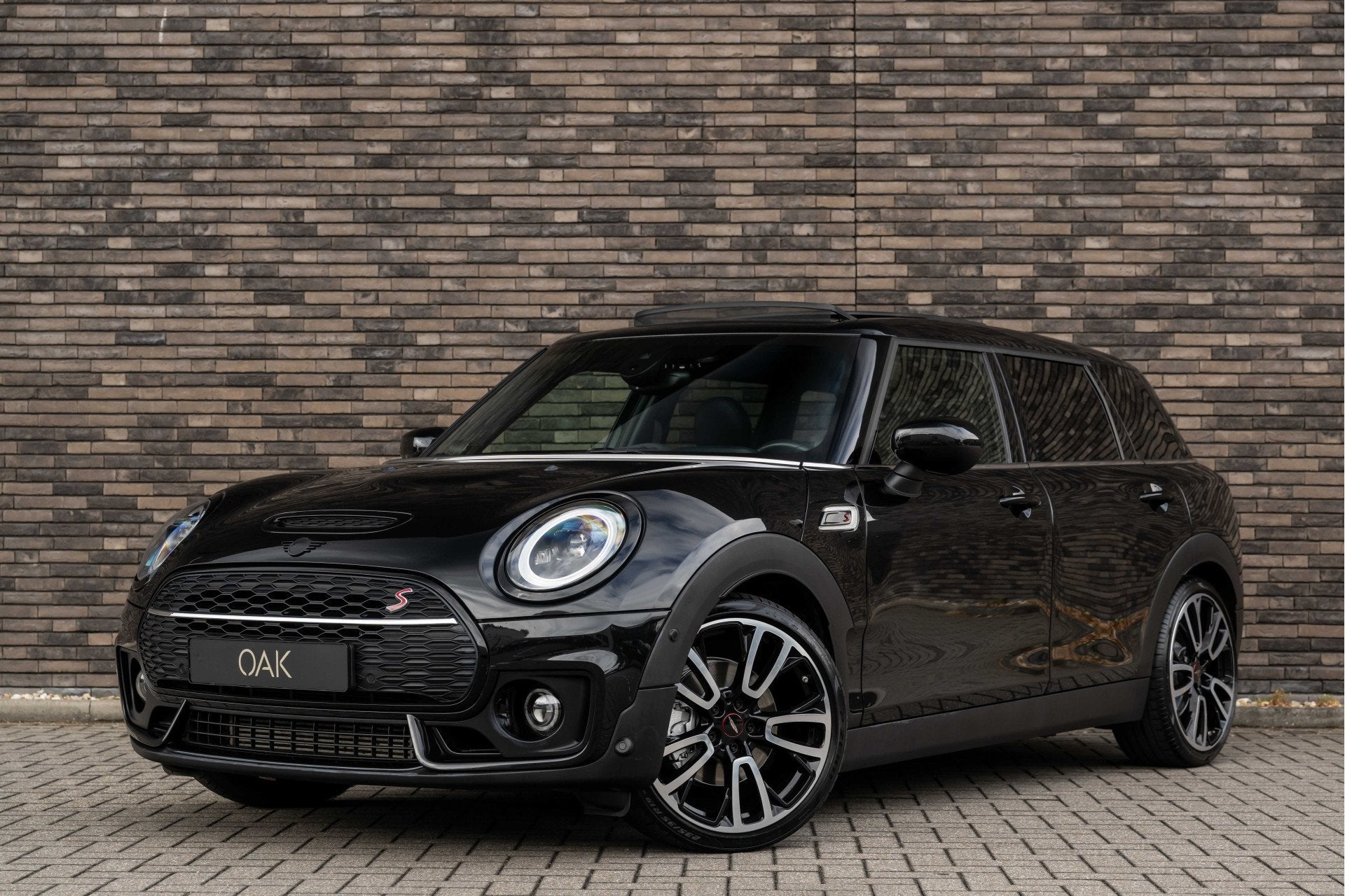 MINI Clubman 2.0 Cooper S F1 Aut. | JCW-Trim | Navi | Panora, Auto's, Gebruikt, 4 cilinders, Zwart, Leder