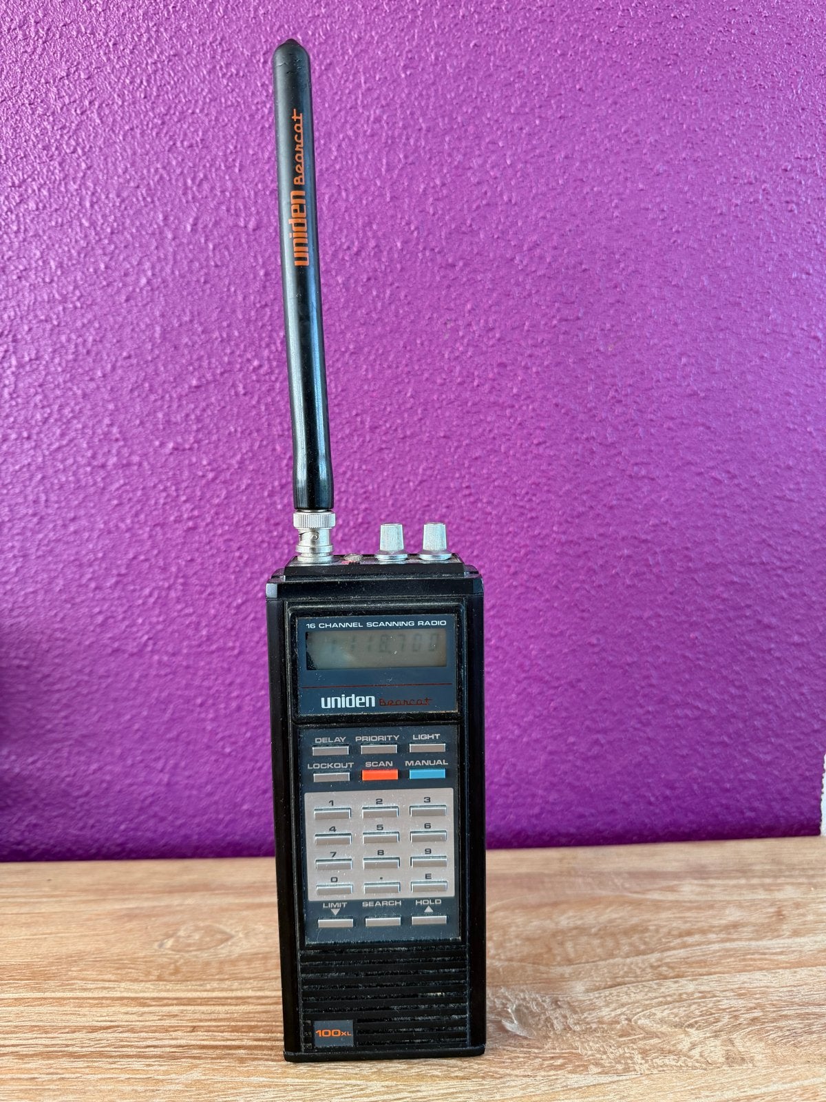 Uniden UBC 100XL Scanner met Adapter, Telecommunicatie, Scanners, Gebruikt, Minder dan 30 kanalen, Draagbaar, Ophalen of Verzenden