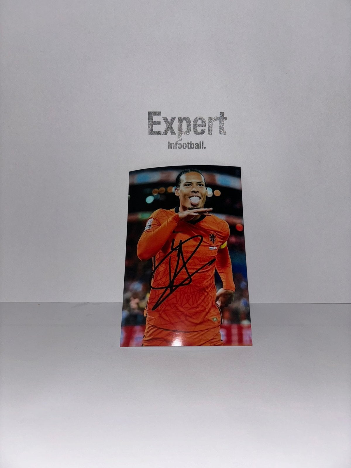 Van dijk gesigneerde foto - Nederland, Ophalen of Verzenden, Nieuw, Buitenlandse clubs, Spelerskaart
