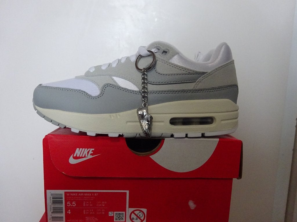 Nike Air Max 1 87 Pure Platinum Maat 36, Nike, Nieuw, Ophalen of Verzenden, Sneakers of Gympen