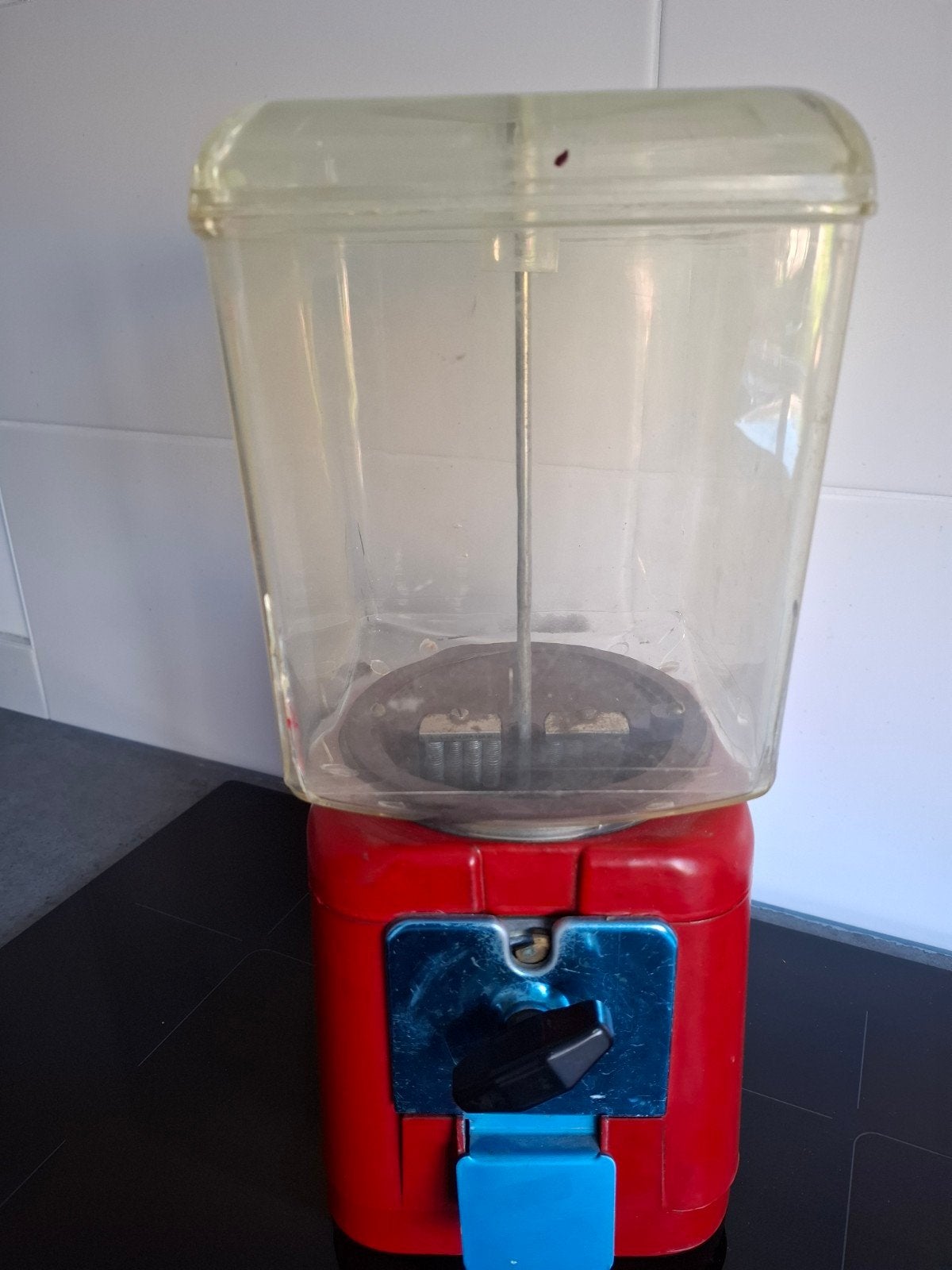 Brabo kauwgomballen automaat.
metaal met kunststof
in gebrui, Verzamelen, Ophalen of Verzenden, Gebruikt