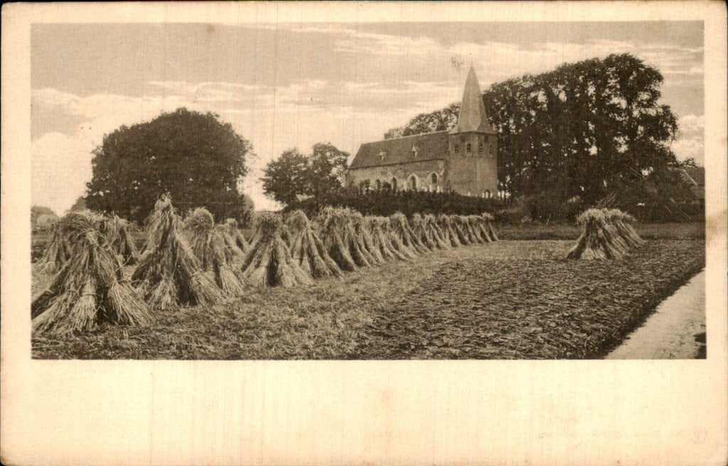 Hoog-Keppel - Kerk - Graanschoven, Verzamelen, Ansichtkaarten | Nederland, Gelopen, Gelderland, 1920 tot 1940, Ophalen of Verzenden