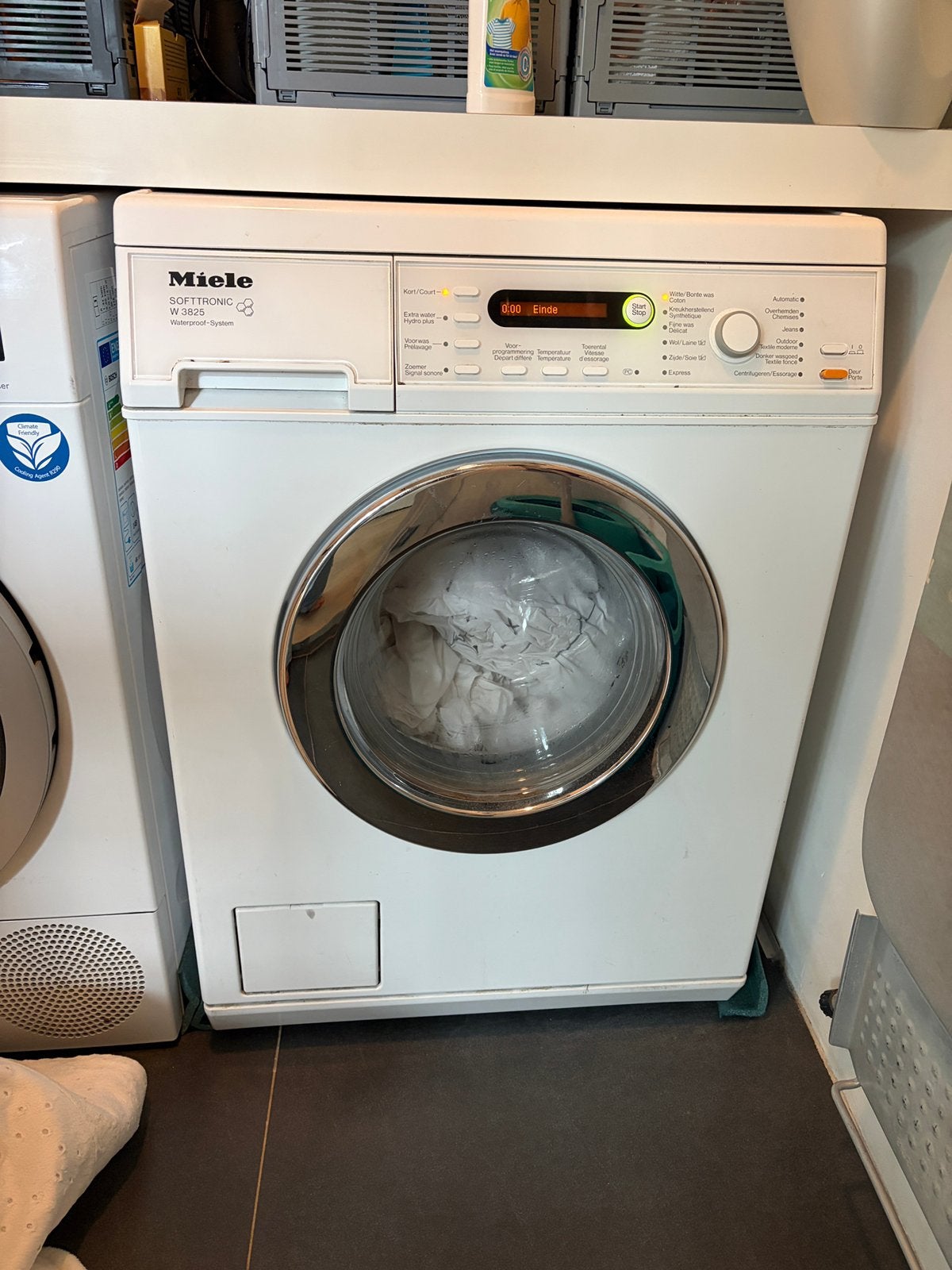 Miele Softtronic wasmachine, gratis op te halen - Amsterdam, Witgoed en Apparatuur, Wasmachines, Ophalen, Gebruikt, 1600 toeren of meer